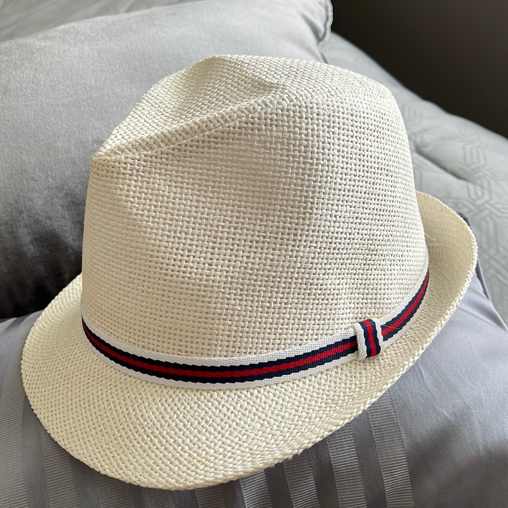 Off white wicker Fedora w/white/red/blue gross-grain rim.